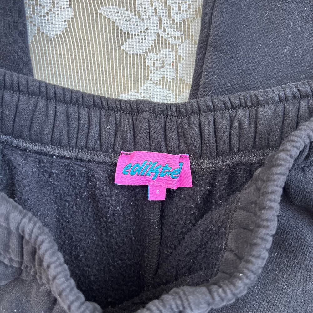 Edikted Black Capri Sweatpants Size Small - Picture 2 of 4
